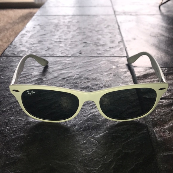 ray ban liteforce 4207